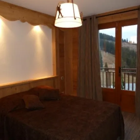 Pensee Des Alpes 마니고